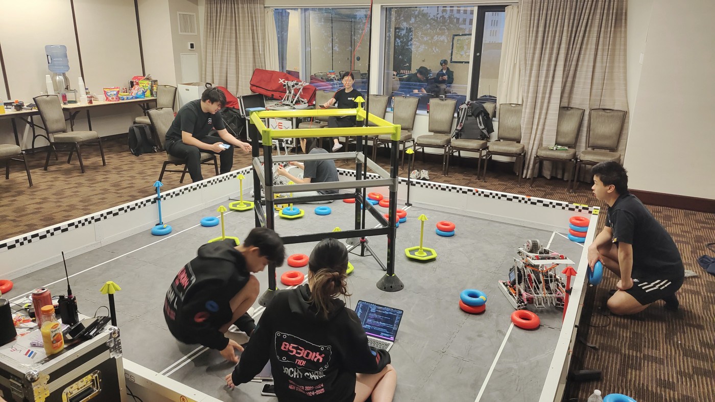TIS-Robotics-Take-On-World-Stage-18.jpg