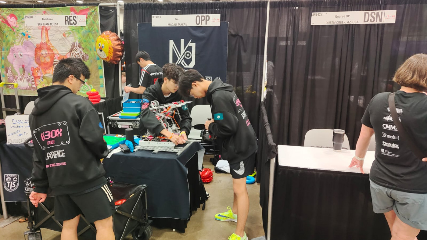 TIS-Robotics-Take-On-World-Stage-7.png